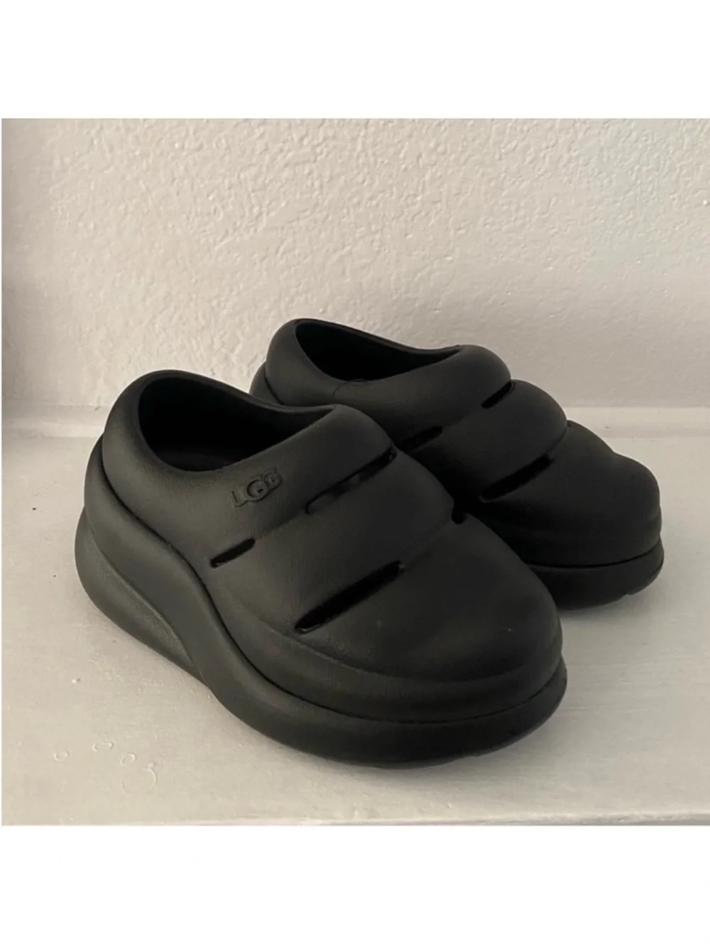 UGG Child Kids T-Sport Yeah Clog Crocs✨